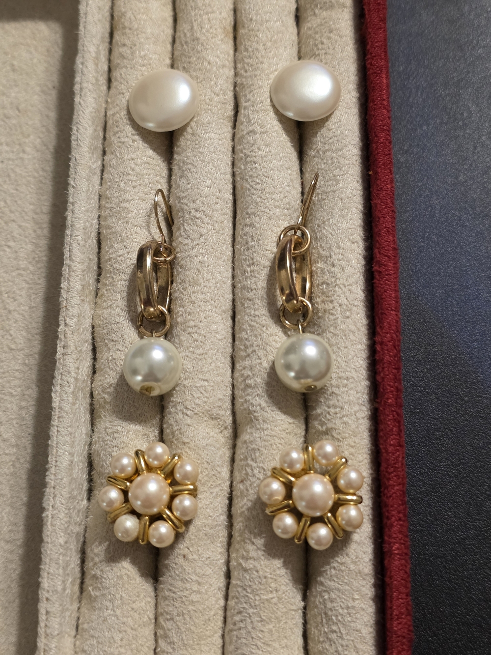 Vintage Pearl Earring Trio in White and Gold - Picture 2 of 8